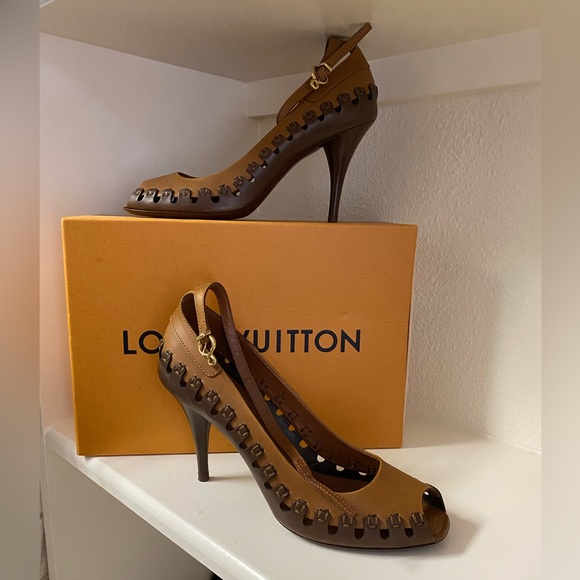 Louis Vuitton peep toe - Picture 2 of 3